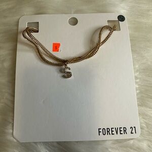 💥10/$10 Forever 21 Gold Initial Necklace